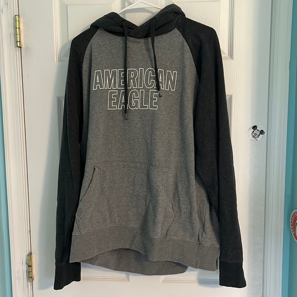 Men’s AE Sweatshirt